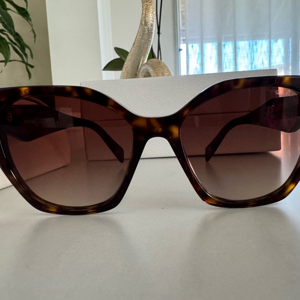 PRADA sunglasses-original